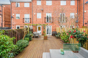 Photo 27- click for photo gallery